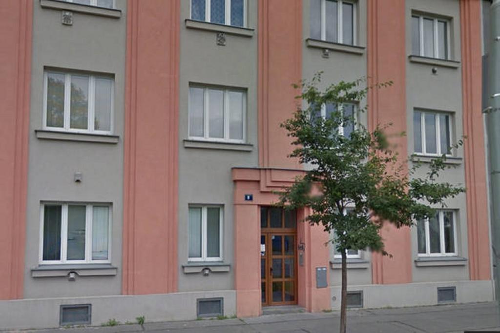 Apartment Argentinska 8 Prag Exterior foto